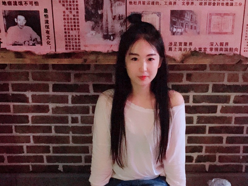 小胖妹儿的主播海报
