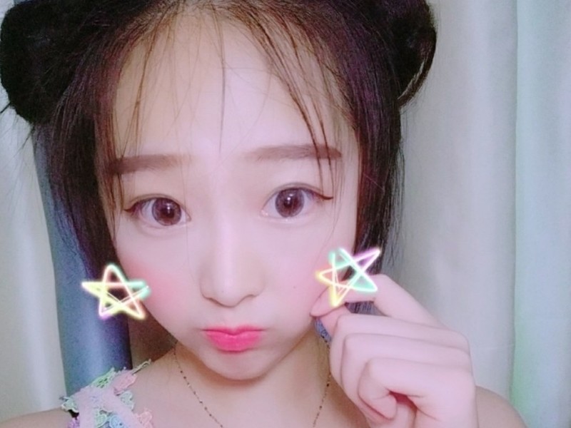 小MI.的主播海报