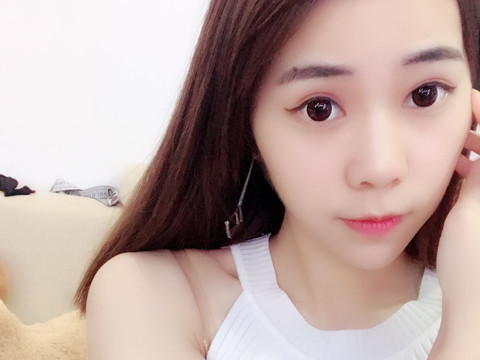 Amy宝宝💓海报