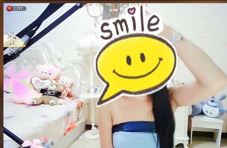 出差停播一个月的主播照片