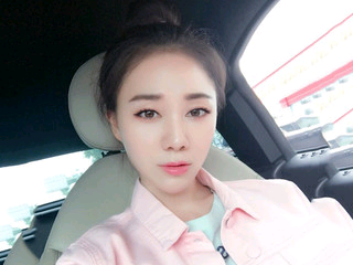 super队长主播照片