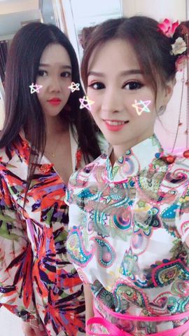 ☂️AD☂️钙奶主播照片