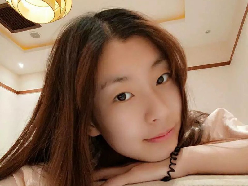 果果q小七的主播海报