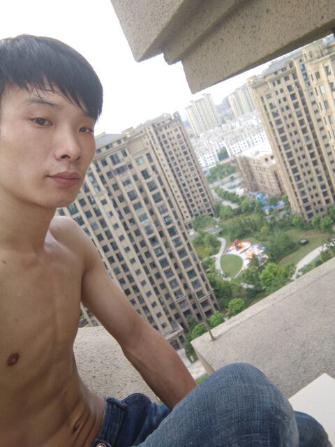 简单点c4主播照片