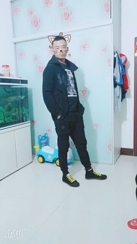 ~大鹏！主播照片