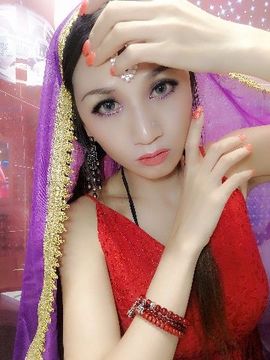 达人美妆秀主播照片