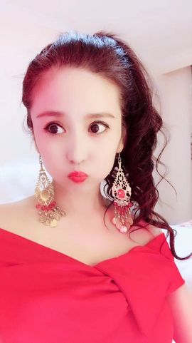 魅丽晴儿主播照片