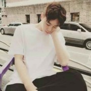 霸气的小男孩