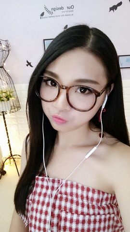 ♚核桃小酥休主播照片