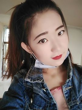 悯丫头主播照片