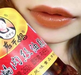 小桃子的绘梨衣主播照片