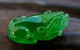 恬雅翡翠珠宝主播照片