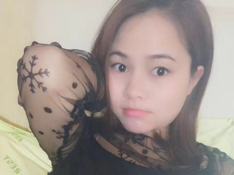 雪梨。。的主播海报