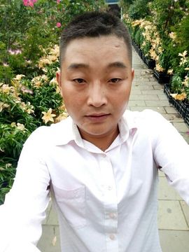 YE，浮沉主播照片