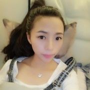 夏晓筱身后空无一人
