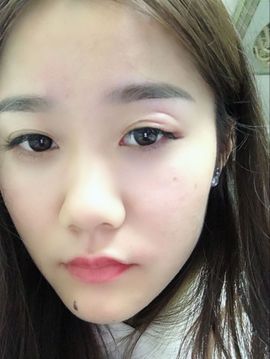 黄大宝最美主播照片