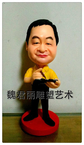 魏君丽雕像艺术主播照片