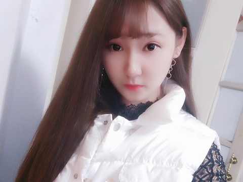 祎祎baby海报