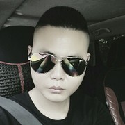 心痛在颤抖
