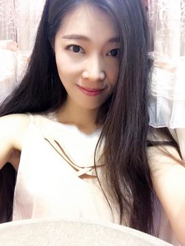 辛束啊主播照片