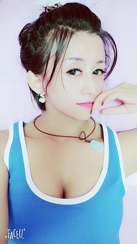 爱ღ小叶子☂☂主播照片