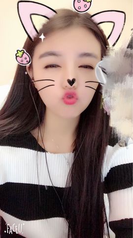 九小九，主播照片