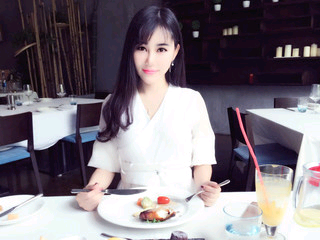 @摳鼻子親親抱抱@的主播照片