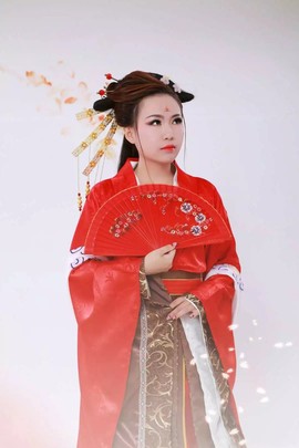 ☞馨宝儿主播照片