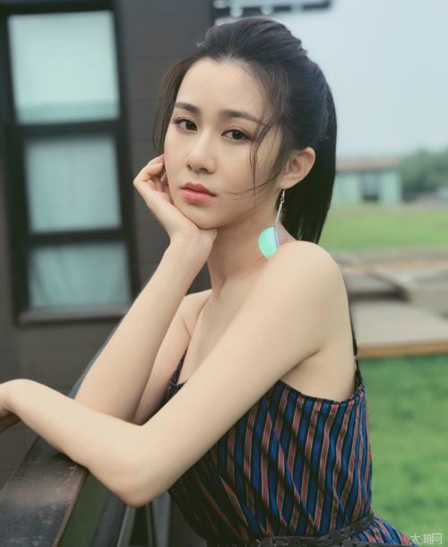风中的风铃的图片