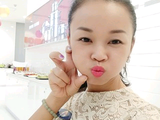 蓝精灵💃Sharo的主播照片