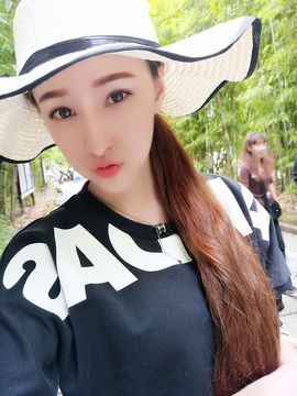 笑笑（爱是回忆美好）主播照片