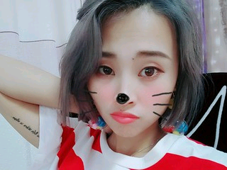 情歌qb的主播照片