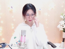 跳骑马舞的小糖心主播照片