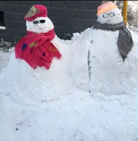 爱笑的女孩5h主播照片