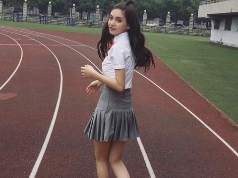 孜孜@海报