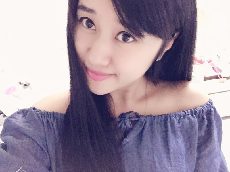 婉婉：新人求关注的主播海报