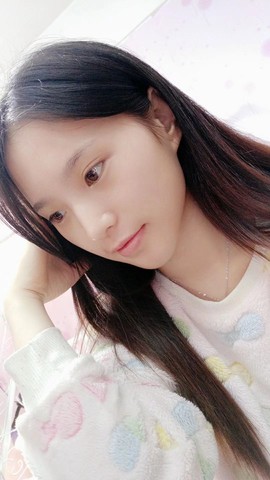 请收索18500房间主播照片