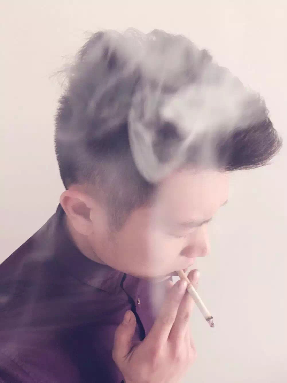 沈嘉轩，情感咨询师主播照片