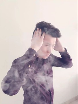 沈嘉轩，情感咨询师主播照片
