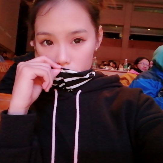 萌智唯主播照片