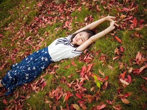 红妆✿只因你在海报