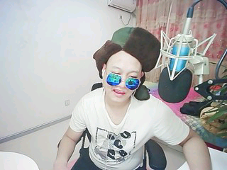 哥依然很幸福！的主播照片
