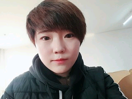 飘雪飝花主播照片