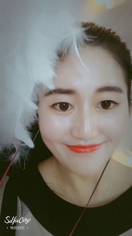 沫璃换号782503主播照片