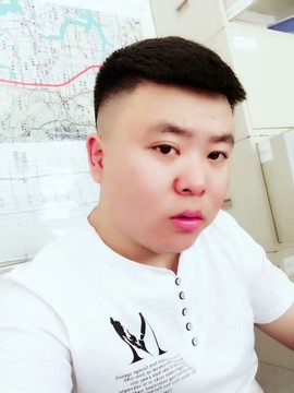 二狗子哦（小游客）主播照片