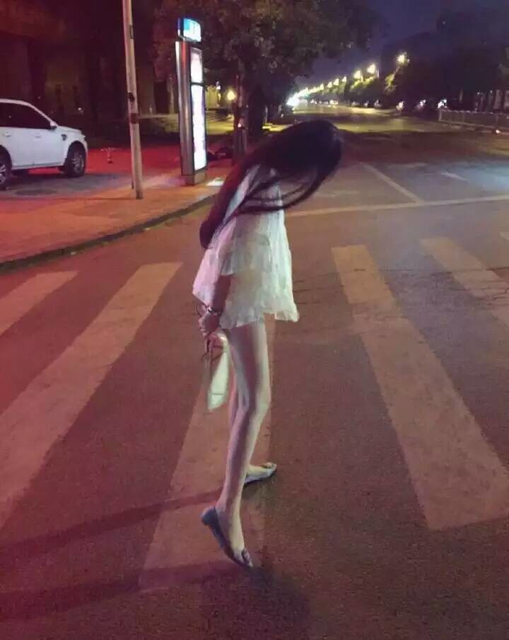 风中的风铃的图片