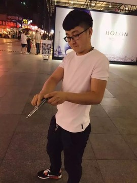 冰块E主播照片