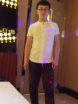 冰块E主播照片