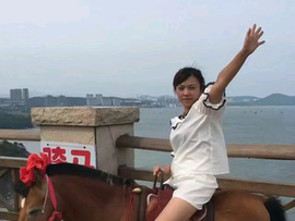 儒宝君爹主播照片
