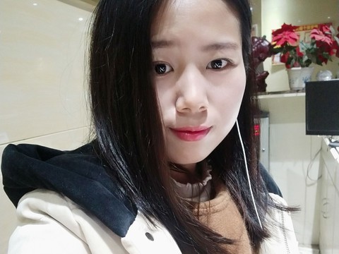 想做幸福的宝贝儿w海报